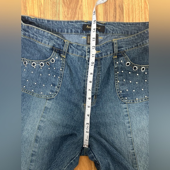 Ashley Stewart High Rise Wide Leg Cropped Embellished Jeans Size 14 - Picture 8 of 9